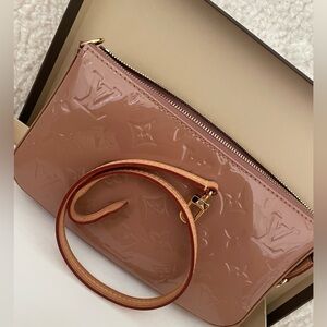 Vintage Louis Vuitton Pochette in Rose Vernis